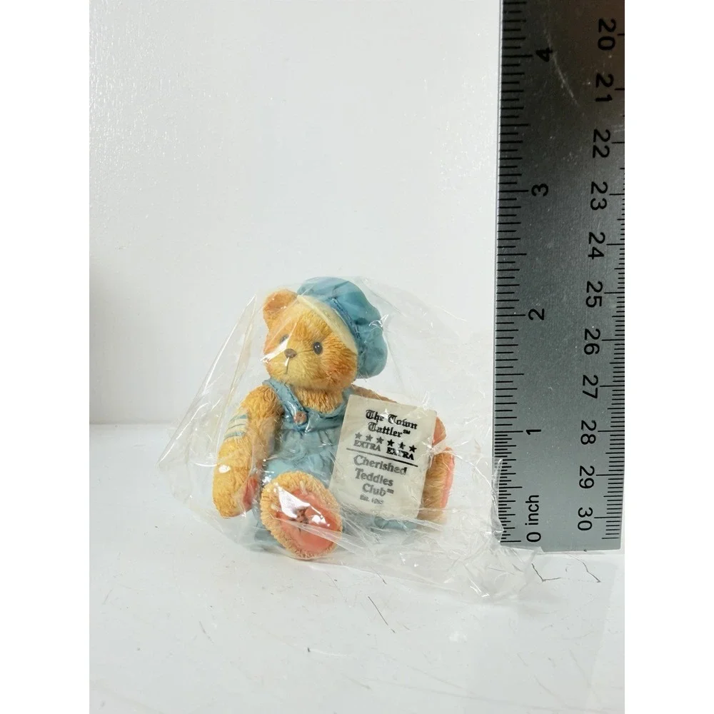 1995 Cherished Teddies‎ Cub E Bear with Newspaper Membership Figurine CT001